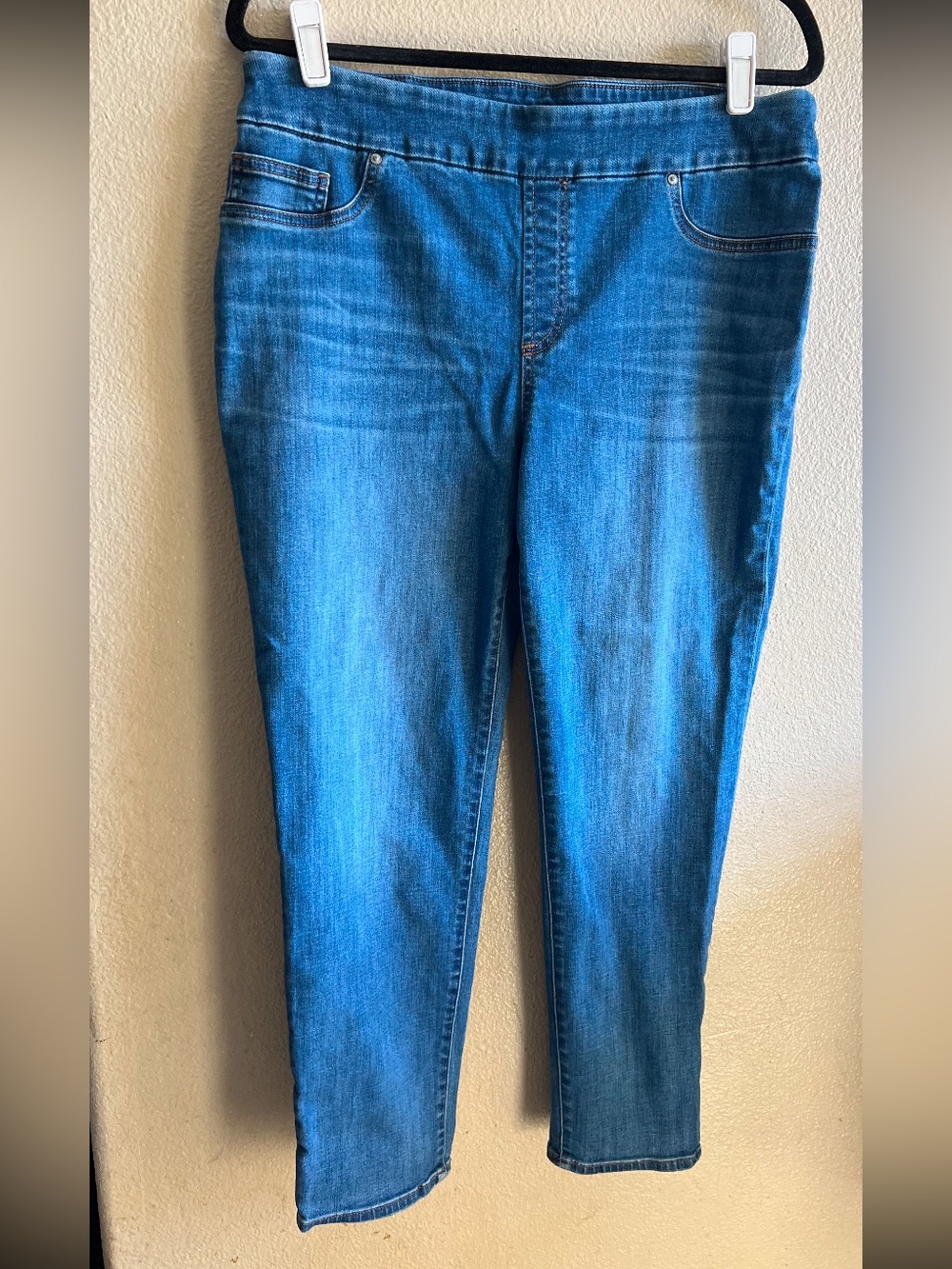 Chicos Pull on Ankle jegging stretch waist size 10 Regular Denim Perfect stretch
